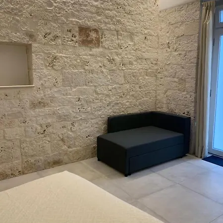 Bros. Bed and breakfast 3*